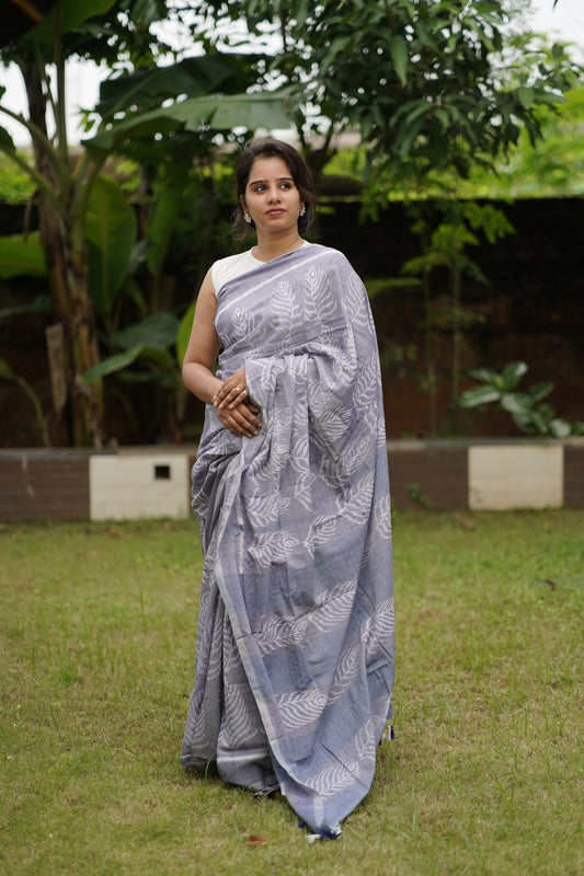 Samuka Odisha Ikat handloom saree in pure cotton in pastel colour
